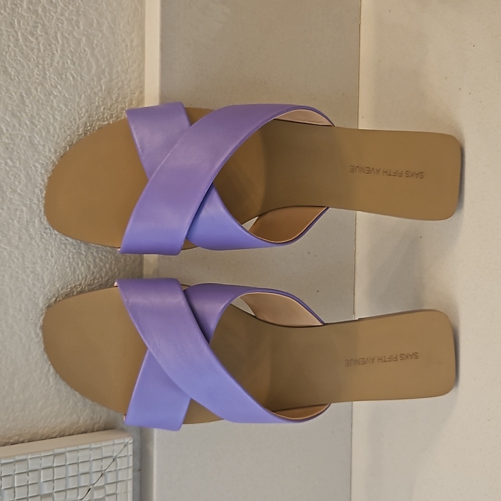 Saks 5th Avenue Leather Sandals  sz 9.5 M
🎉HOST PICK🎉